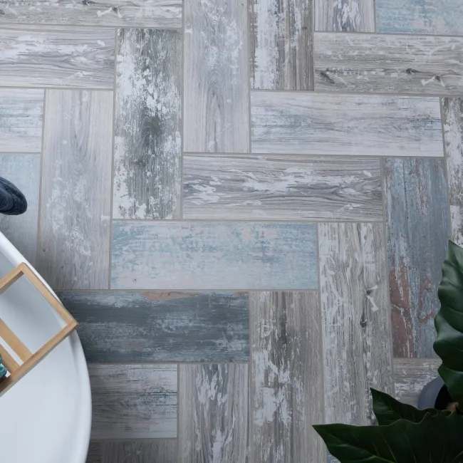 Fresno Gris Wood Effect Wall and Floor tiles 570x190