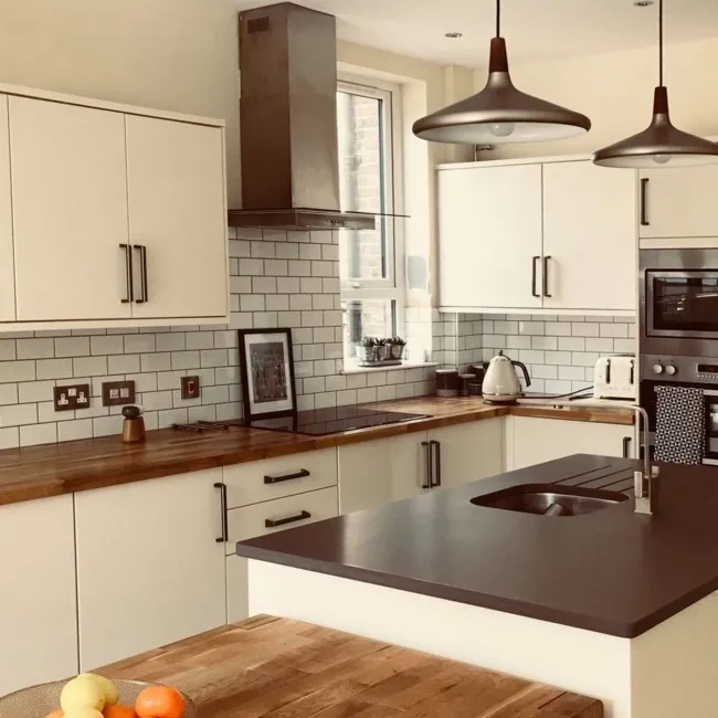 Liso White Gloss Metro Tiles 100x200