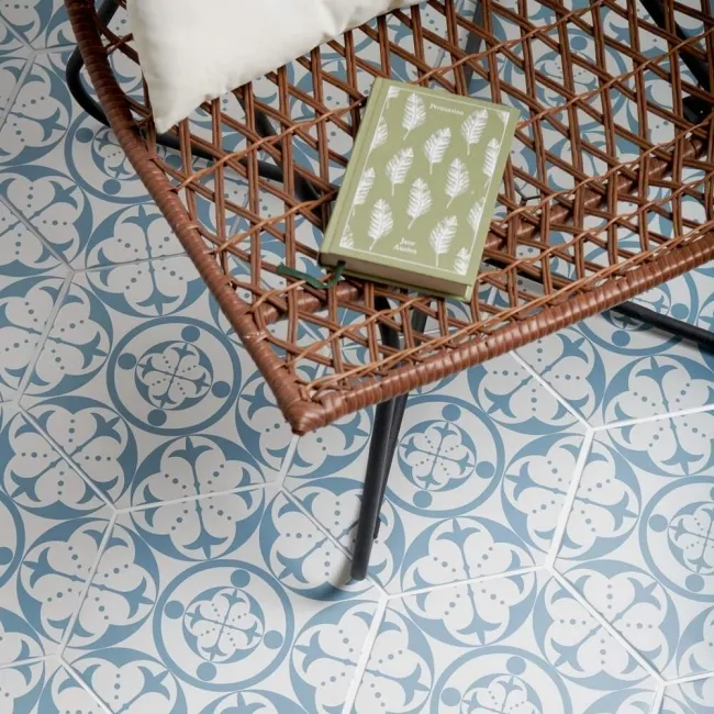 Carnaby Hexagon Decor Sky Tile