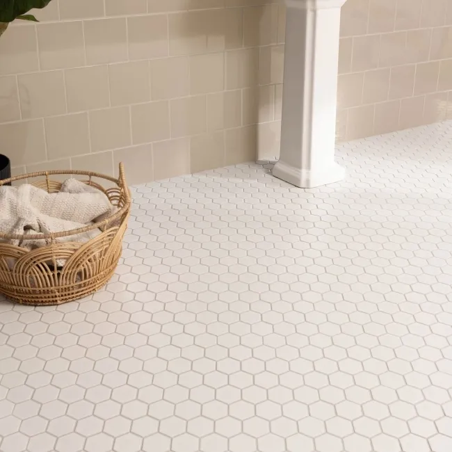 Pixel White Hexagon Matt 50x50