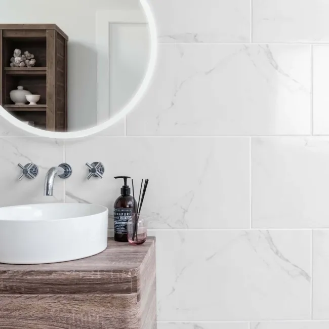 Palatina 30x60 Gloss Marble Effect Tile