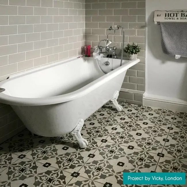 Metro Light Grey Gloss 100x200