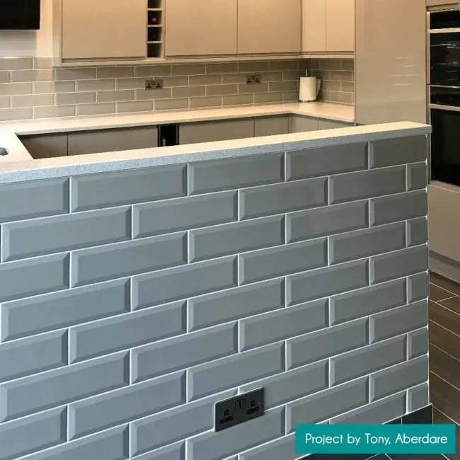 Metro Light Grey Gloss 300X100 Wall Tiles