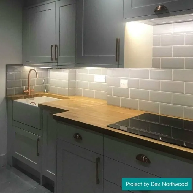 Retro Bevelled Grey Gloss Metro Tiles 200x100