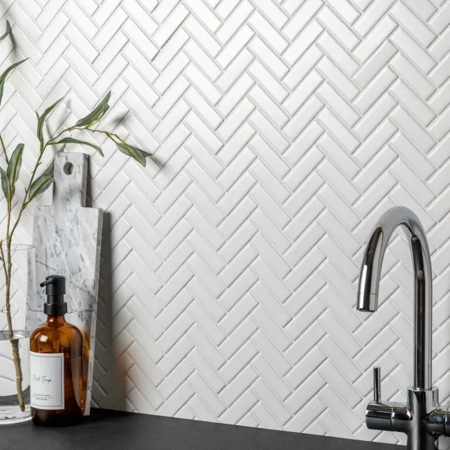 Pixel White Herringbone Matt 22x73