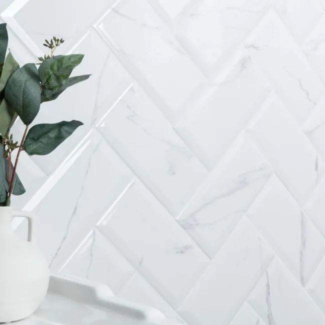 Apennine Bevelled Gloss Marble Effect Tile 10x20