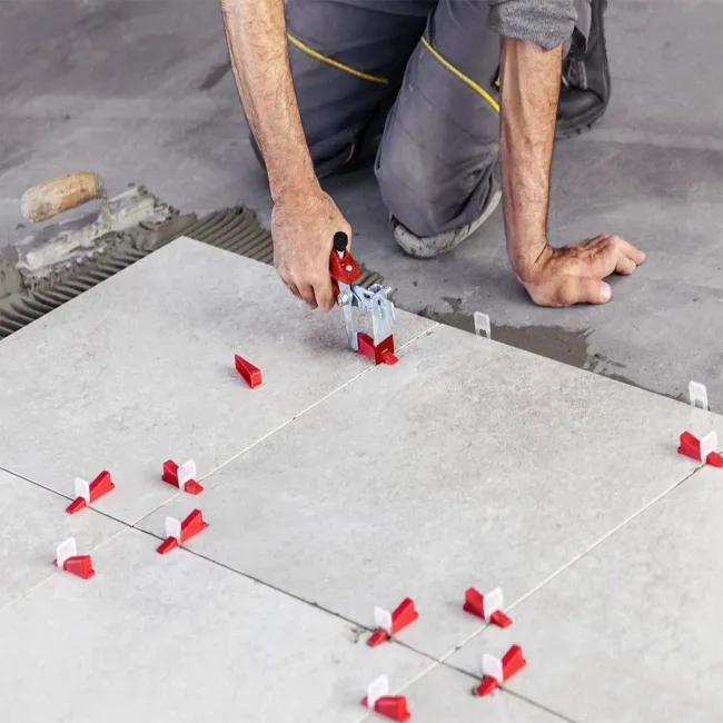 TILE WEDGE LEVELLING BASE 2mm (100)